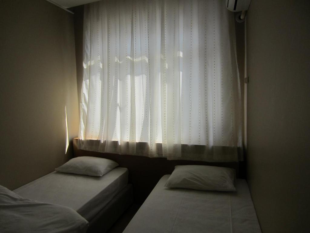 Flamingo Apart Aparthotel Истанбул Стая снимка